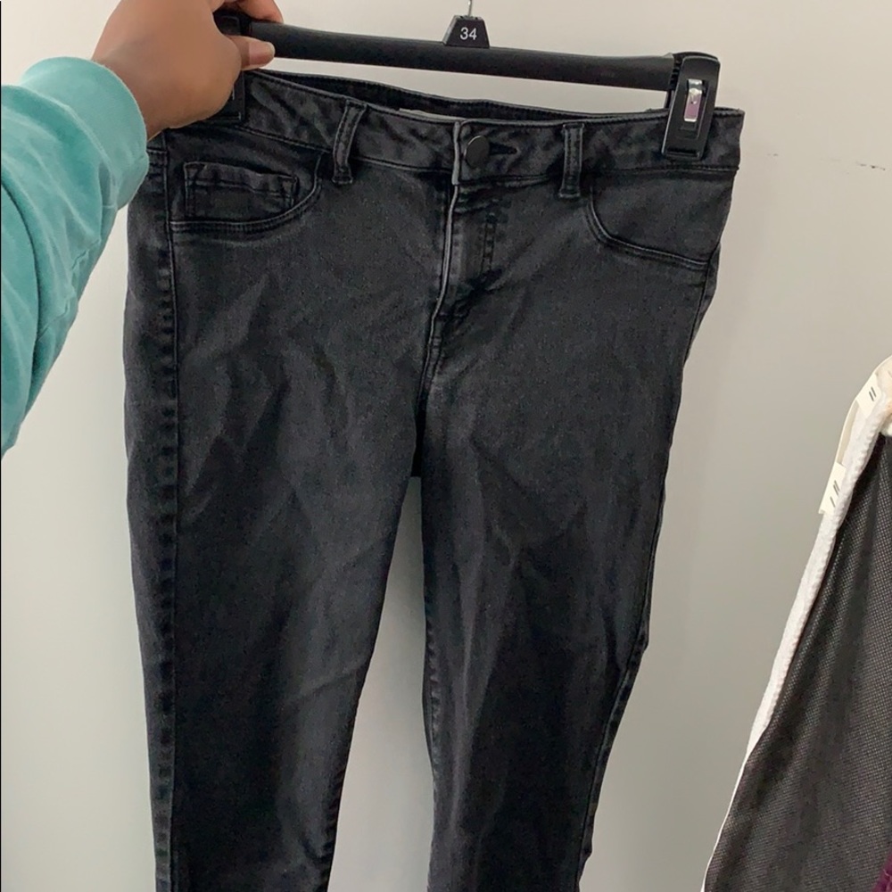 Black Refuge Jeans! Size 6